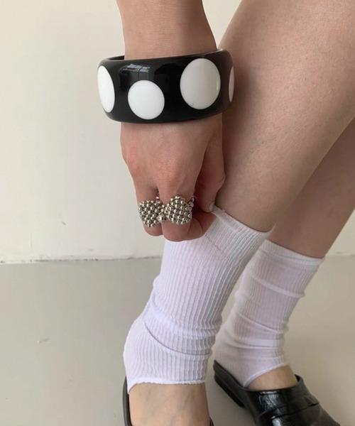 Vipoa(ヴィポア)の「SILVER RIBBON BEADS RING(リング・レディース・シルバー・FREE)」の6枚目の写真