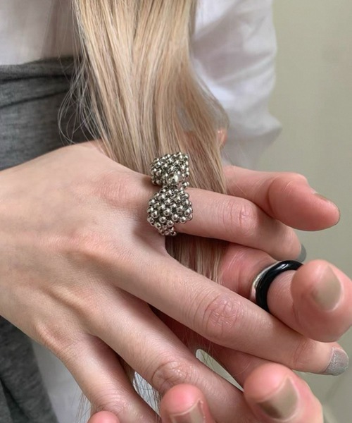 Vipoa(ヴィポア)の「SILVER RIBBON BEADS RING(リング・レディース・シルバー・FREE)」の16枚目の写真