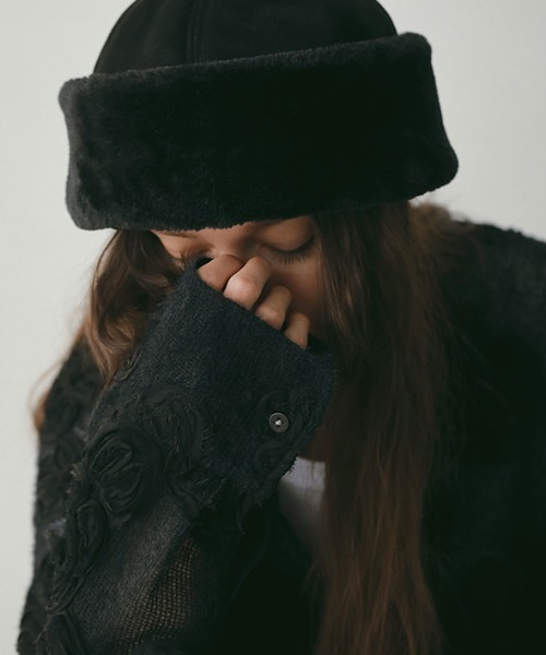 ETRE TOKYO（エトレトウキョウ）の「コードエンブロイダリーブラッシュドチュールシャツ（シャツ/ブラウス・レディース・ブラック/オフホワイト・FREE）」の7枚目の写真