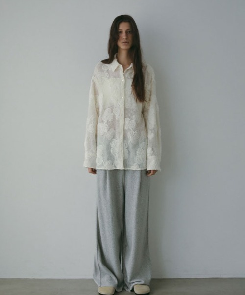 ETRE TOKYO（エトレトウキョウ）の「コードエンブロイダリーブラッシュドチュールシャツ（シャツ/ブラウス・レディース・ブラック/オフホワイト・FREE）」の11枚目の写真