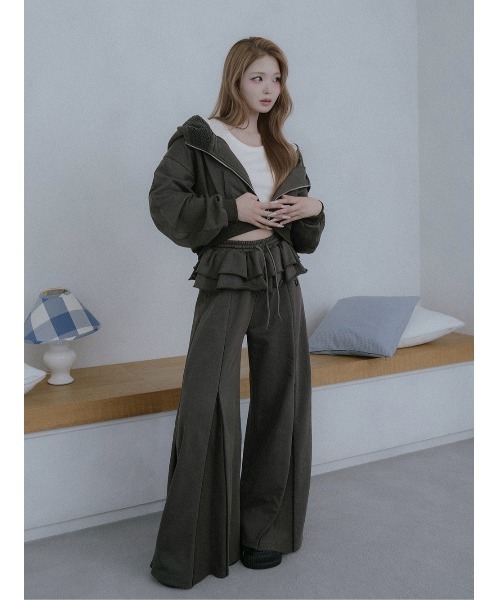 Darich(ダーリッチ)の「ユーズドルックスウェットパーカー(パーカー・レディース・チャコールグレー/レッド/ベージュ・FREE)」の8枚目の写真