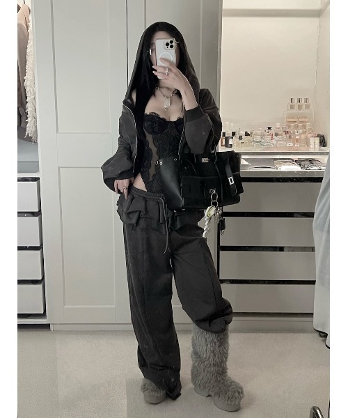 Darich(ダーリッチ)の「ユーズドルックスウェットパーカー(パーカー・レディース・チャコールグレー/レッド/ベージュ・FREE)」の12枚目の写真