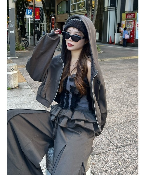 Darich(ダーリッチ)の「ユーズドルックスウェットパーカー(パーカー・レディース・チャコールグレー/レッド/ベージュ・FREE)」の4枚目の写真