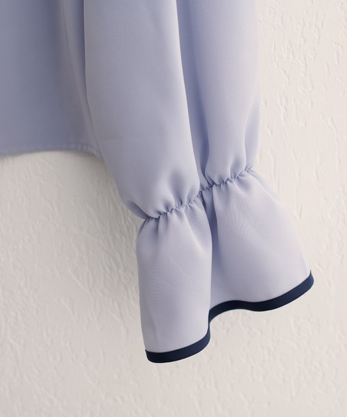 natural couture（ナチュラルクチュール）の「【WEB限定】ヨークパイピングブラウス（シャツ/ブラウス・レディース・ネイビー/ブラック/オフホワイト/ブルー・FREE）」の19枚目の写真