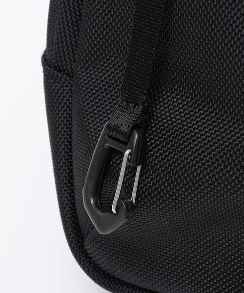 Aer(エアー)の「Aer: STREET SLING(ショルダーバッグ・メンズ・ブラック・ONE SIZE)」の9枚目の写真