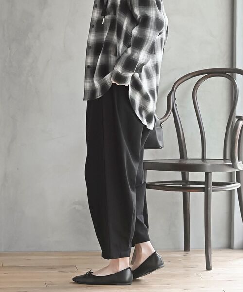 rps（アールピーエス）の「ツイルコクーンパンツ（その他パンツ・レディース・ブラック/カーキ/ダークブラウン/ダークベージュ・フリー）」の6枚目の写真