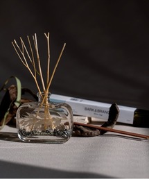 MILLION CARATS（ミリオンカラッツ）の「【Bark & Branch】浄化とリフレッシュを叶える、森の恵みリードディフューザー　自然を閉じ込めたインテリアアロマで心も空間もやさしく整える。等身大のリラックスを楽しむ、大人のナチュラルフレグランスコレクション（ルームフレグランス/お香・メンズ）」