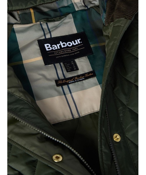Barbour(バブアー)の「Hilary キルティング ミドルレングス ジャケット(レディース)(ブルゾン・レディース・オリーブ/ブラック/レッド・8/10)」の15枚目の写真