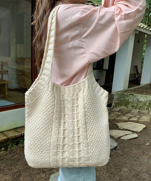 Miniministore(ミニミニストア)の「トートバッグ ニット編み レディース(トートバッグ・レディース・ベージュ/グリーン/アイボリー・FREE)」の1枚目の写真
