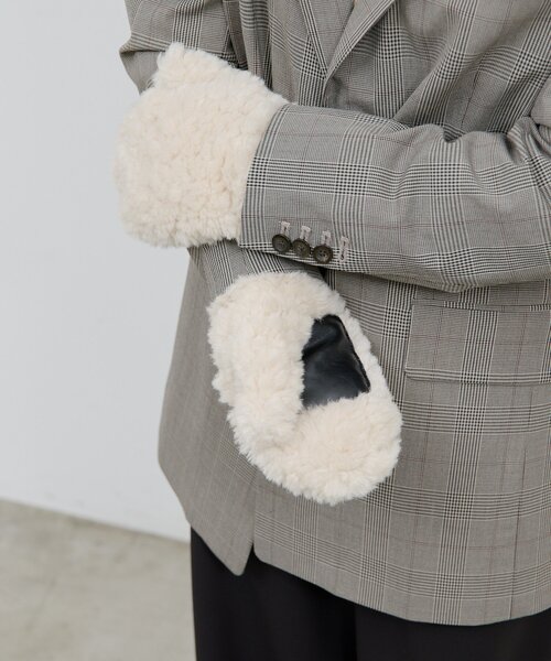 GALLARDAGALANTE(ガリャルダガランテ)の「ボアミトン(その他小物・レディース・ブラウン/オフホワイト・FREE)」の2枚目の写真