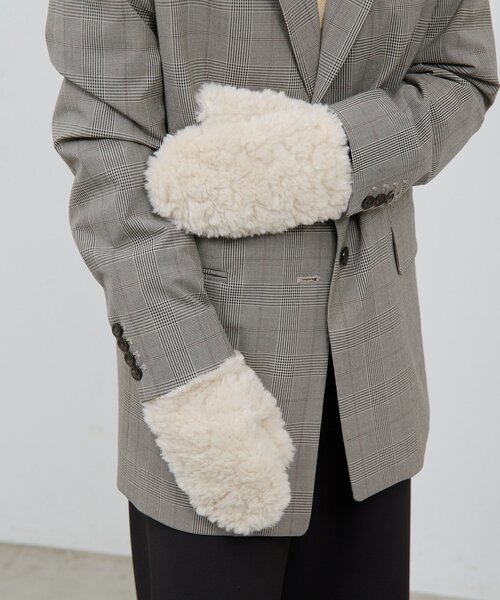 GALLARDAGALANTE(ガリャルダガランテ)の「ボアミトン(その他小物・レディース・ブラウン/オフホワイト・FREE)」の4枚目の写真