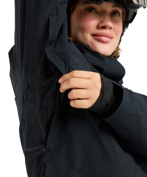 ROXY（ロキシー）の「GORE-TEX STORMDAY JK/ロキシースキースノーボードウェア(ゴアテックスジャケット)（マウンテンパーカー・レディース・ブラック/ライラック・SMALL/MEDIUM/LARGE/X-SMALL）」の18枚目の写真