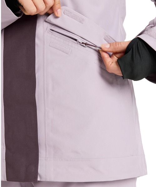 ROXY（ロキシー）の「GORE-TEX STORMDAY JK/ロキシースキースノーボードウェア(ゴアテックスジャケット)（マウンテンパーカー・レディース・ブラック/ライラック・SMALL/MEDIUM/LARGE/X-SMALL）」の14枚目の写真