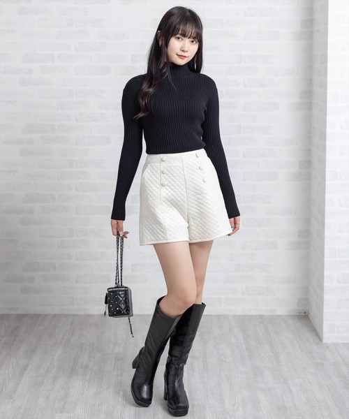 CLEAR BASIC（クリアベーシック）の「クルミボタンキルティングショートパンツ［大人 カジュアル フェミニン 着回し力抜群］≪再入荷≫（その他パンツ・レディース・アイボリー/ブラウン・F）」の8枚目の写真