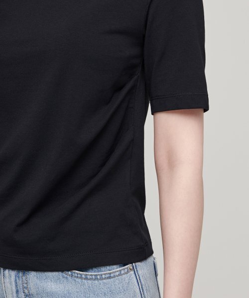 MUSINSA STANDARD WOMAN（ムシンサスタンダードウーマン）の「ウィメンズボートネックドレープTシャツ[ブラック]（Tシャツ/カットソー・レディース・その他・X-SMALL/SMALL/MEDIUM）」の7枚目の写真