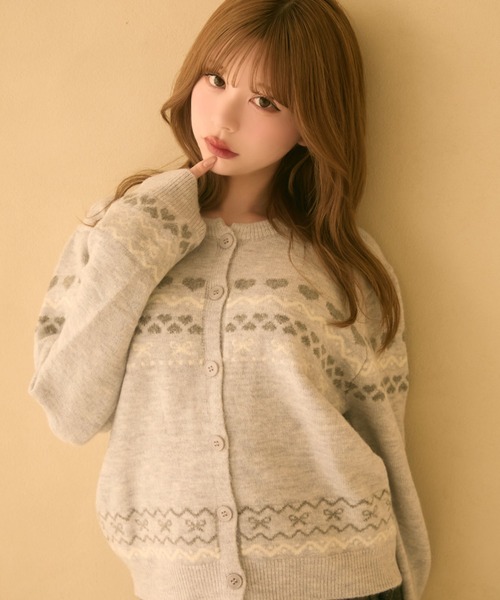 TITTY&CO.(ティティーアンドコー)の「ハート柄ノルディックボタンカーディガン(カーディガン/ボレロ・レディース・ネイビー/ピンク/グレー・FREE)」の5枚目の写真