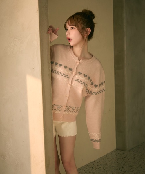 TITTY&CO.(ティティーアンドコー)の「ハート柄ノルディックボタンカーディガン(カーディガン/ボレロ・レディース・ネイビー/ピンク/グレー・FREE)」の20枚目の写真