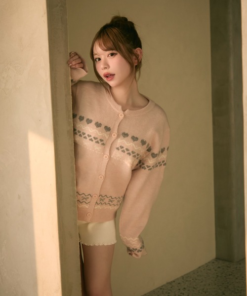 TITTY&CO.(ティティーアンドコー)の「ハート柄ノルディックボタンカーディガン(カーディガン/ボレロ・レディース・ネイビー/ピンク/グレー・FREE)」の21枚目の写真