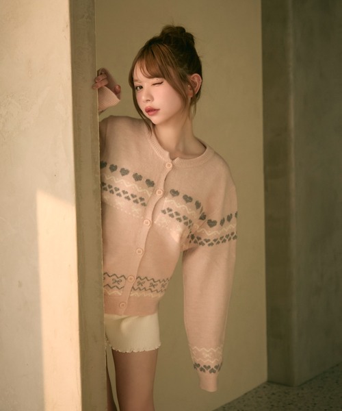 TITTY&CO.(ティティーアンドコー)の「ハート柄ノルディックボタンカーディガン(カーディガン/ボレロ・レディース・ネイビー/ピンク/グレー・FREE)」の22枚目の写真