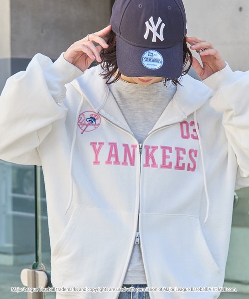 MLB（メジャーリーグベースボール）の「MLB/メジャーリーグベースボール 別注 ロゴ刺繍 オーバーサイズ ダブルジップパーカー（パーカー・メンズ・ブラック/杢グレー/オフホワイト/ネイビー/ダークブラウン・S/M/L）」の13枚目の写真