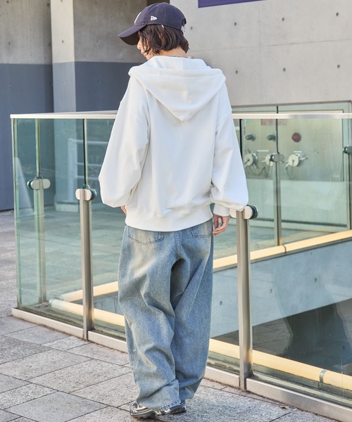 MLB（メジャーリーグベースボール）の「MLB/メジャーリーグベースボール 別注 ロゴ刺繍 オーバーサイズ ダブルジップパーカー（パーカー・メンズ・ブラック/杢グレー/オフホワイト/ネイビー/ダークブラウン・S/M/L）」の17枚目の写真