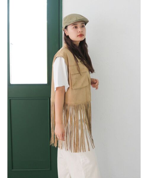 Ungrid(アングリッド)の「フェイクスウェードフリンジベスト(その他アウター・レディース・ベージュ・FREE)」の7枚目の写真