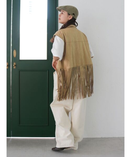 Ungrid(アングリッド)の「フェイクスウェードフリンジベスト(その他アウター・レディース・ベージュ・FREE)」の9枚目の写真