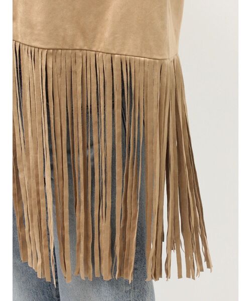 Ungrid(アングリッド)の「フェイクスウェードフリンジベスト(その他アウター・レディース・ベージュ・FREE)」の17枚目の写真