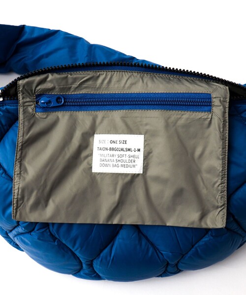 TAION(タイオン)の「【TAION / タイオン】MILITARY BANANA SHOULDER DOWN BAG M(ショルダーバッグ・メンズ・ブラック/ブルー/チャコールグレー/ダークネイビー・FREE)」の18枚目の写真