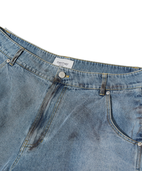 CRITIC（クリティック）の「DIRTY WASHED DENIM PANTS LIGHT BLUE（デニムパンツ・レディース・その他・MEDIUM/LARGE/X-LARGE）」の4枚目の写真