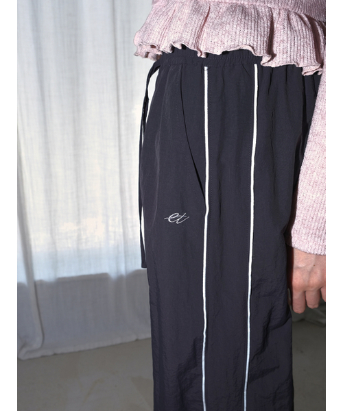 ETMON（エトモン）の「Lined Track Pants, Navy（スウェットパンツ・レディース・その他・F）」の6枚目の写真