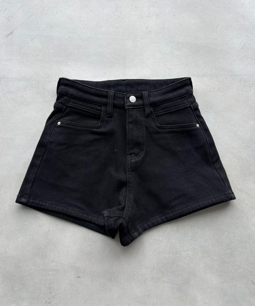 SHAGGIE（シャギー）の「裏起毛タイトハイウエストショートパンツ（その他パンツ・レディース・ブラック/ブラウン・SMALL/MEDIUM）」の8枚目の写真