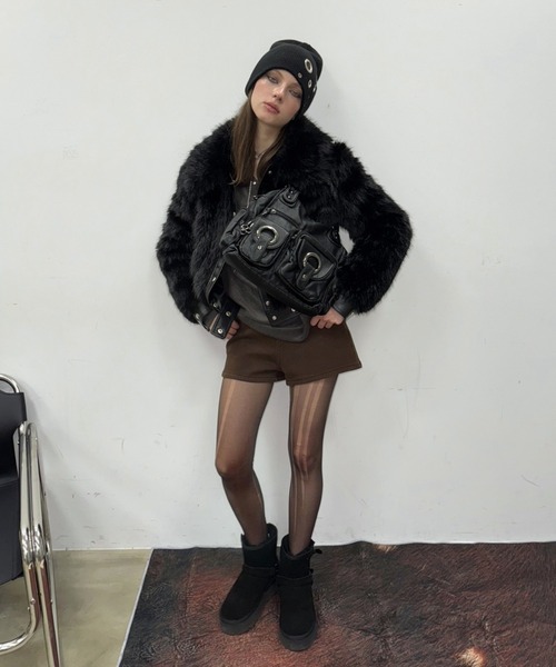 SHAGGIE（シャギー）の「裏起毛タイトハイウエストショートパンツ（その他パンツ・レディース・ブラック/ブラウン・SMALL/MEDIUM）」の15枚目の写真