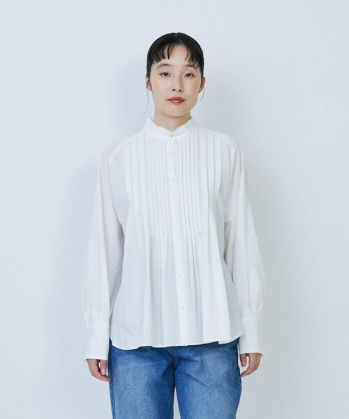 LOISIR(ロワズィール)の「コットンブロードタックディテールブラウス(シャツ/ブラウス・レディース・グリーン/ホワイト・FREE)」の2枚目の写真