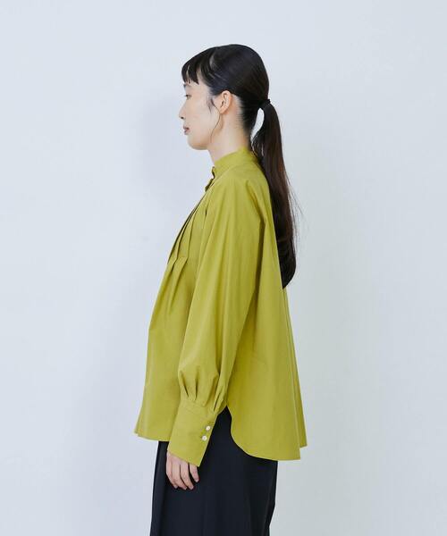 LOISIR(ロワズィール)の「コットンブロードタックディテールブラウス(シャツ/ブラウス・レディース・グリーン/ホワイト・FREE)」の11枚目の写真