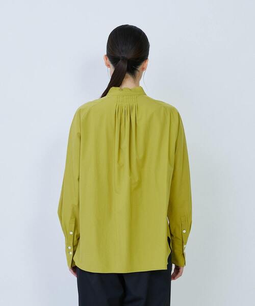LOISIR(ロワズィール)の「コットンブロードタックディテールブラウス(シャツ/ブラウス・レディース・グリーン/ホワイト・FREE)」の12枚目の写真