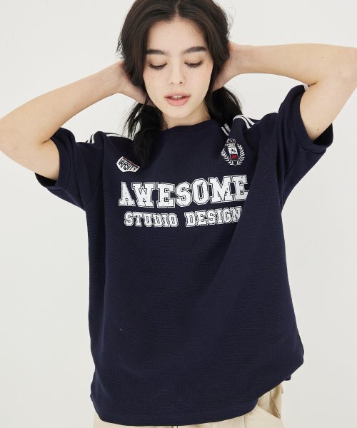 AWESOME STUDIO(オーサムスタジオ)の「ライン配色ユニフォーム半袖Tシャツダークネイビー(Tシャツ/カットソー・レディース・その他・FREE)」の3枚目の写真