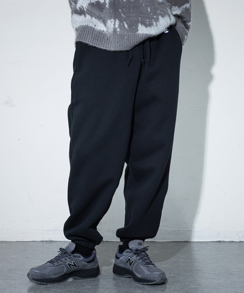 MDR(エムディアール)の「【Champion】アクションスタイル裏起毛イージーパンツ【セットアップ対応】(スウェットパンツ・メンズ・ブラック/ネイビー/グレー・M/L)」の2枚目の写真