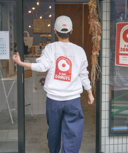 BIRTHDAY BAR（バースデイバー）の「≪BIRTHDAY BARオリジナル≫【B-DAY DONUTS】ドーナッツスウェット（スウェット・レディース・ホワイト・0）」の4枚目の写真