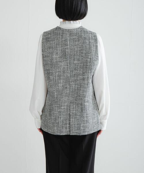 URBAN RESEARCH(アーバンリサーチ)の「ノーカラーツイードジレ(その他アウター・レディース・オフホワイト/ブラック系その他・FREE)」の21枚目の写真