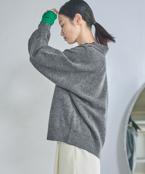 LAKOLE（ラコレ）の「7ゲージ襟付スキッパーニットプルオーバー / 637042（ニット/セーター・レディース・ライトブルー/チャコール/ネイビー・FREE）」の10枚目の写真