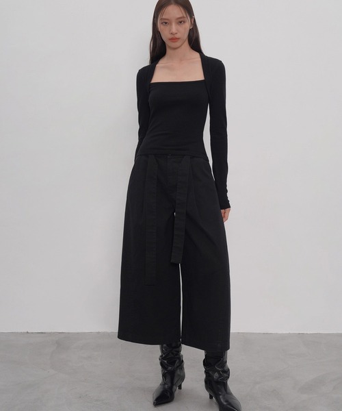 EIGHTHMONTH（エイスマンス）の「ベルトクロップドパンツ EM25a158【EIGHTHMONTH】【2025AW】（その他パンツ・レディース・ブラック・L/M/S）」の4枚目の写真