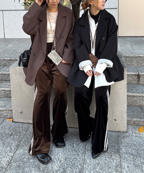 ISOOK（アイスー）の「【ISOOK / アイスー】レースラインベロアパンツ / イージーパンツ ストレートパンツ ワイドパンツ リラックスパンツ ハイウエスト フルレングス 無地 トラックパンツ ウエストゴム 紐 ブルー ブラウン ブラック ZOZOTOWN限定（その他パンツ・レディース・ブラック/ブルー/ブラウン・FREE）」の16枚目の写真