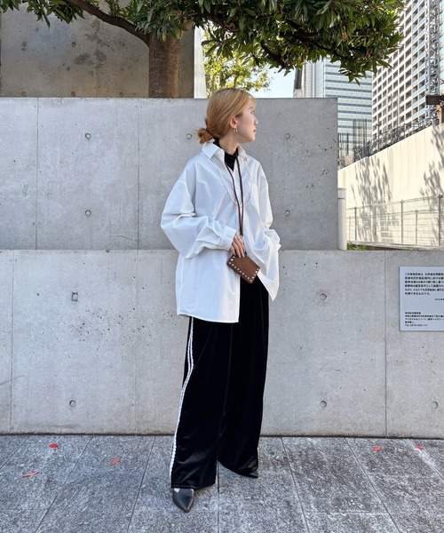 ISOOK（アイスー）の「【ISOOK / アイスー】レースラインベロアパンツ / イージーパンツ ストレートパンツ ワイドパンツ リラックスパンツ ハイウエスト フルレングス 無地 トラックパンツ ウエストゴム 紐 ブルー ブラウン ブラック ZOZOTOWN限定（その他パンツ・レディース・ブラック/ブルー/ブラウン・FREE）」の8枚目の写真