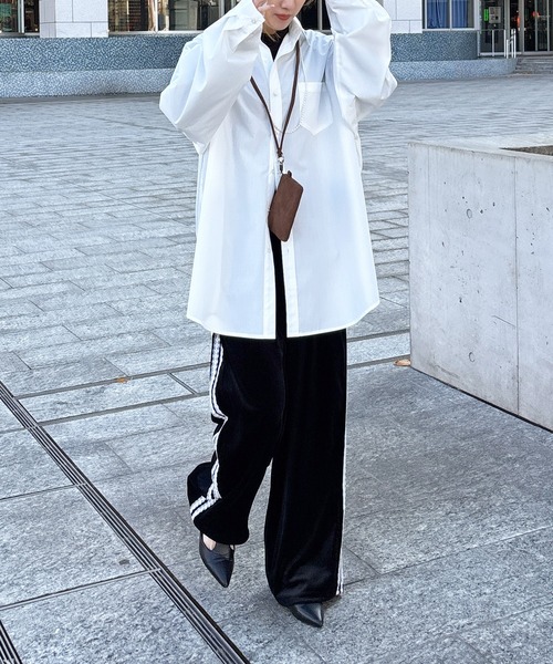 ISOOK（アイスー）の「【ISOOK / アイスー】レースラインベロアパンツ / イージーパンツ ストレートパンツ ワイドパンツ リラックスパンツ ハイウエスト フルレングス 無地 トラックパンツ ウエストゴム 紐 ブルー ブラウン ブラック ZOZOTOWN限定（その他パンツ・レディース・ブラック/ブルー/ブラウン・FREE）」の9枚目の写真