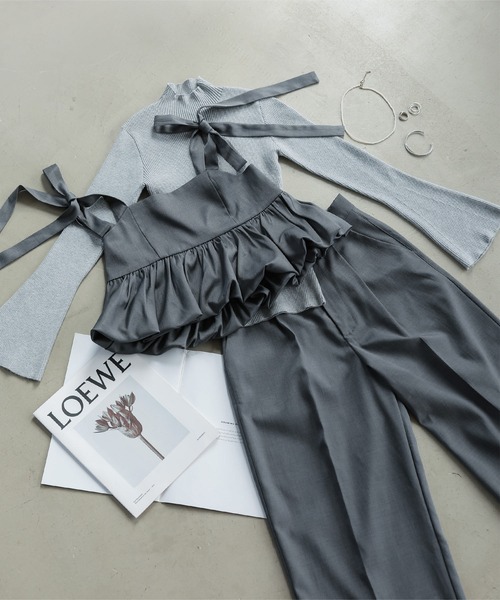 Petitle（プチレ）の「[ 低身長向けサイズ ] 3点セット リブニット × バルーンキャミソール × パンツ（スラックス・レディース・ブラック/ベージュ/チャコール・PM）」の17枚目の写真
