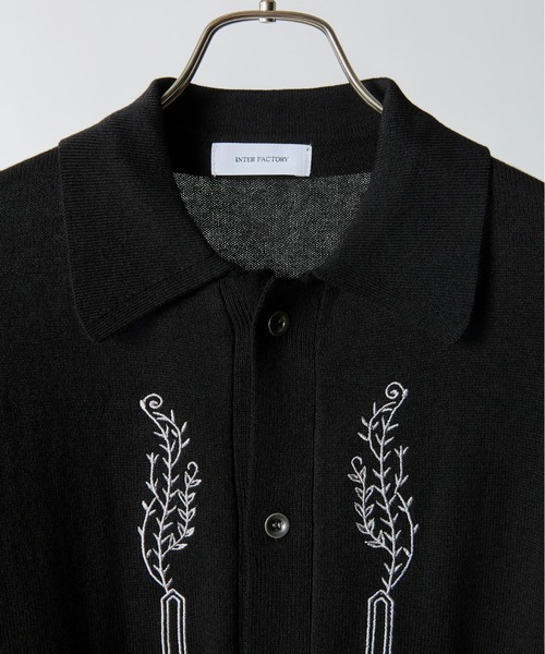 INTER FACTORY（インターファクトリー）の「takumu（MUU STUDIO） - Embroidered shirt cardigan / 刺繍シャツカーディガン（カーディガン/ボレロ・メンズ・ブラック/レッド・3/2）」の21枚目の写真
