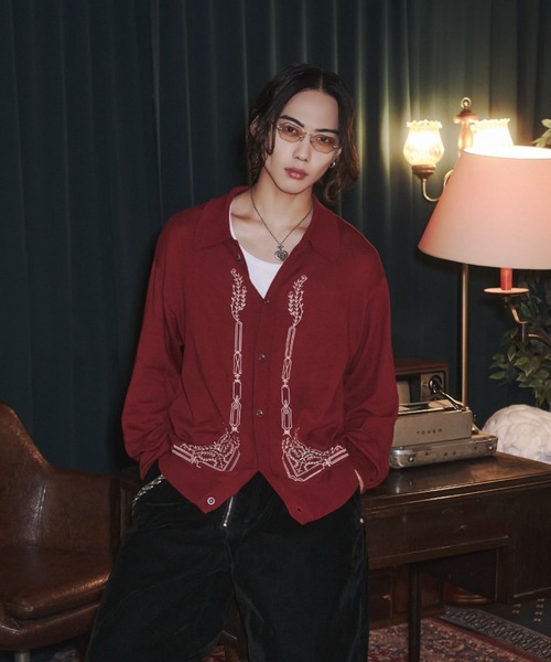 INTER FACTORY（インターファクトリー）の「takumu（MUU STUDIO） - Embroidered shirt cardigan / 刺繍シャツカーディガン（カーディガン/ボレロ・メンズ・ブラック/レッド・3/2）」の14枚目の写真
