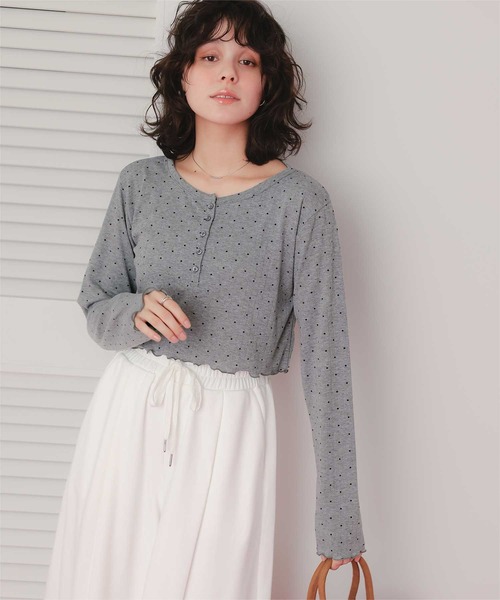 titivate（ティティベイト）の「コンパクトヘンリーネックロングスリーブトップス（Tシャツ/カットソー・レディース・グレー/ブラック系その他/アイボリー/ブラック/グレー系その他/ドット・L/M）」の5枚目の写真