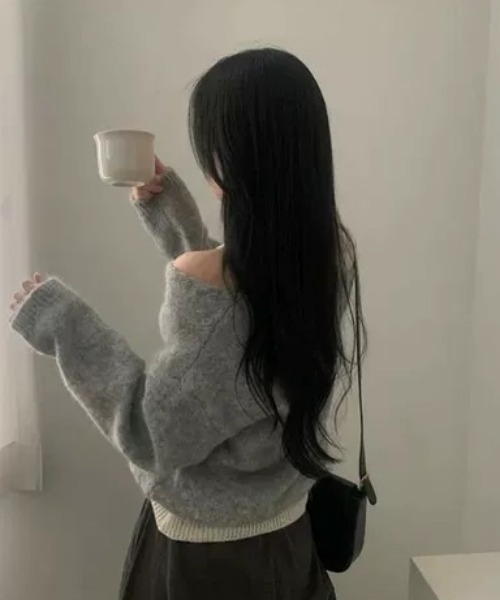 CELENA BEATS(セレナビーツ)の「Vネック ニットトップス + タンクトップ ツーピースセット(ニット/セーター・レディース・グレー/ブラウン/アイボリー・FREE)」の12枚目の写真